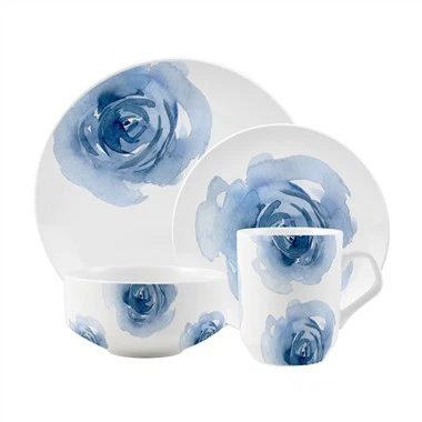 Stoviglie uniche in rosa