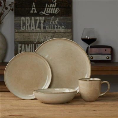 Set da tavola semplice beige
